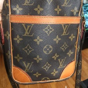 ❤️🔥Authentic Louis Vuitton Danube crossbody bag.